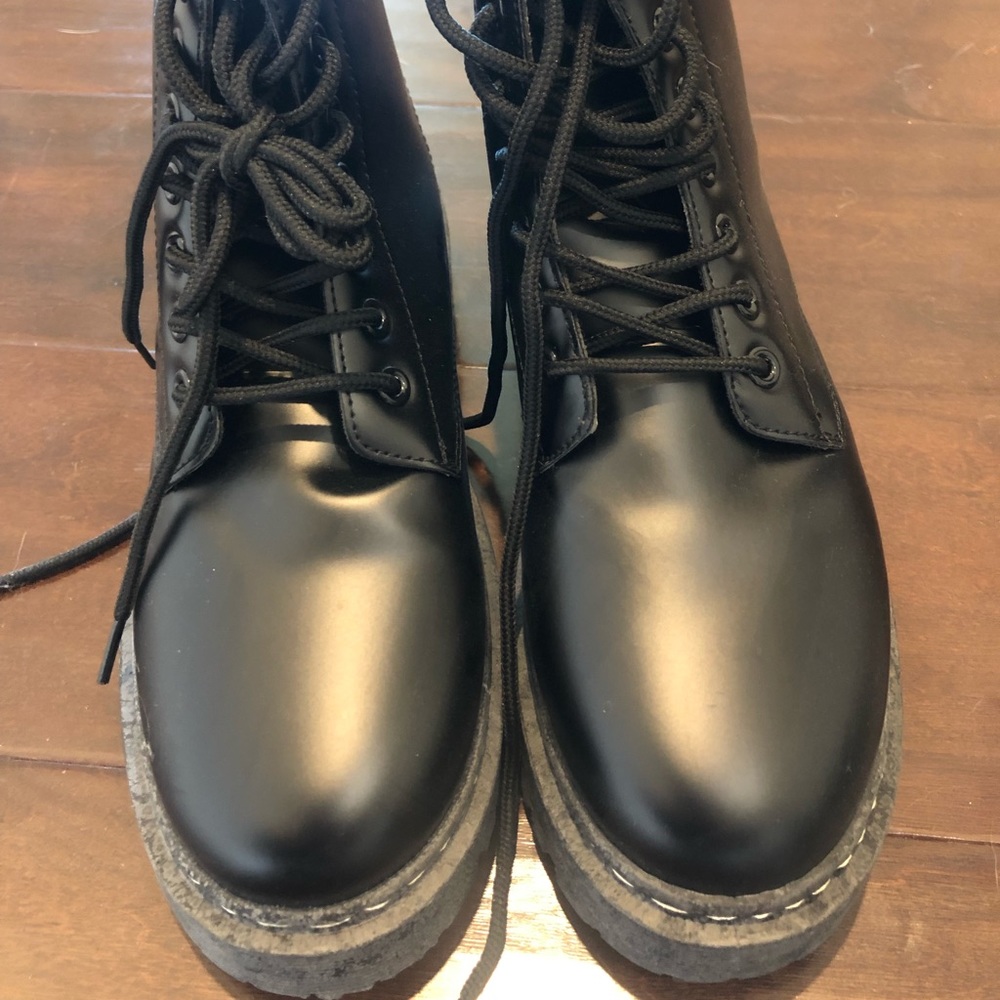 UniLady Combat Boots